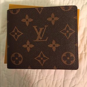Men’s Louis Vuitton wallet